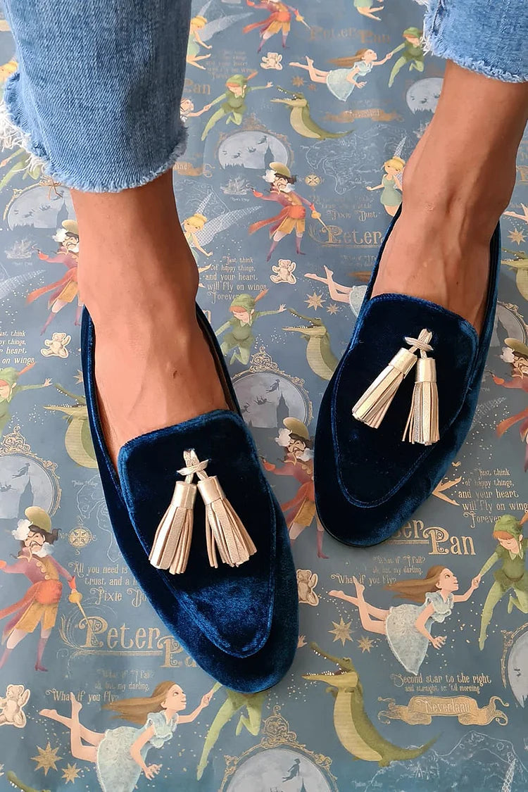 MOCASÍN ELEGANCIA DE MEDIA NOCHE CON BORLAS CHAMPÁN