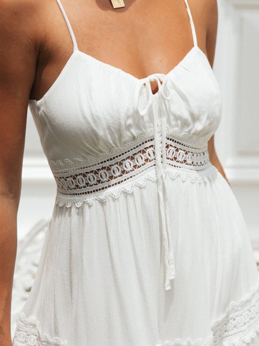 Barbara | Vestido Midi de Encaje con Tirantes