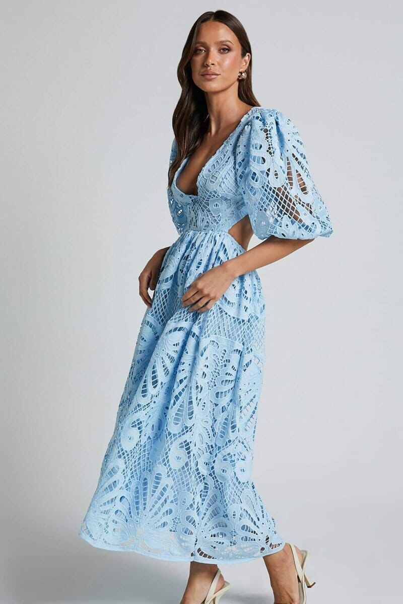 Sandra | Vestido Midi de Encaje Bordado